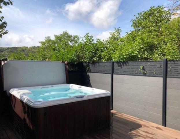 Plombieres-les-Dijon Chambre Avec Acces Jacuzzi المظهر الخارجي الصورة